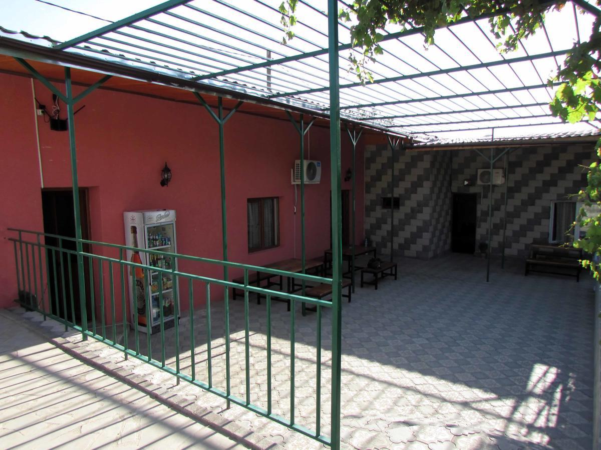 Hotel Gold Tbilisi Esterno foto